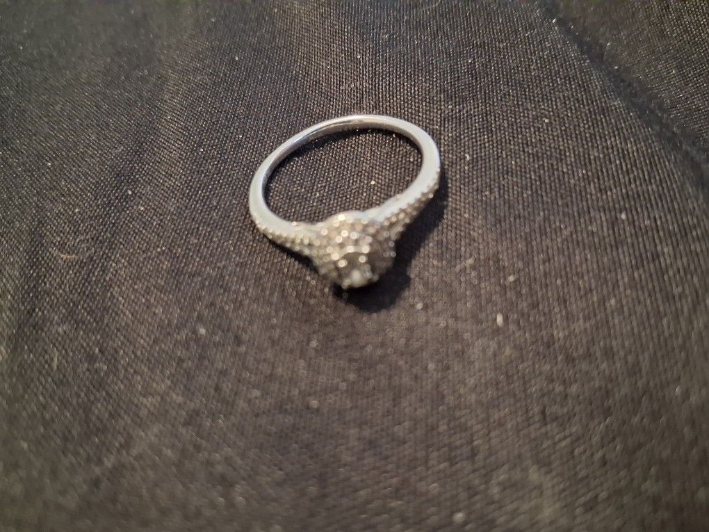 Women's Engagement Ring Size 7