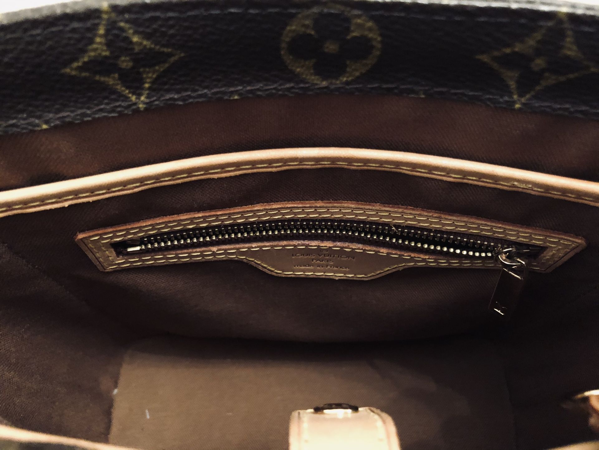 Authentic Louis Vuitton Small Handbag for Sale in Odessa, TX - OfferUp