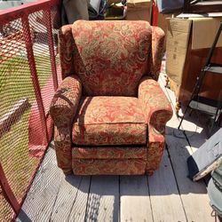 Single Recliner 
