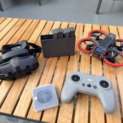 DJI Avatar 2 Fly More Combo
