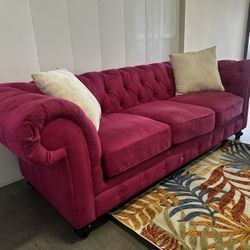 PURPLE TUFTED COUCH W/ FREE DELIVERY 