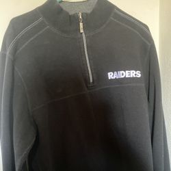 TOMMY BAHAMA RAIDERS SWEATER