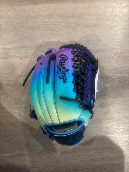 2025 Rawlings Heart of the Hide Baseball Glove