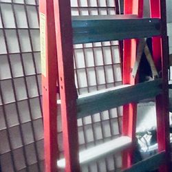 6 ft ladder 300 lb weight limit