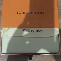 Louis Vuitton Wallet In Pink for Sale in Marietta, GA - OfferUp
