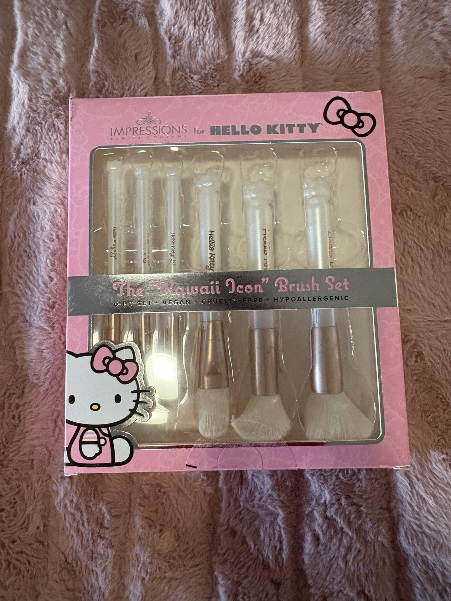 Impressions Hello Kitty Makeup Brush