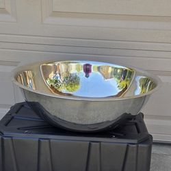 Large Mixing Bowl, 25 Quarts, Stainless Steel 
