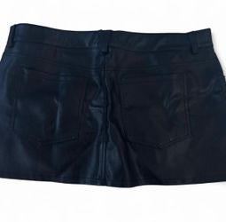 Black mini garage skort