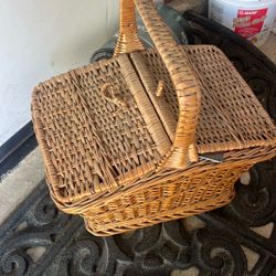 Vintage Picnic Basket