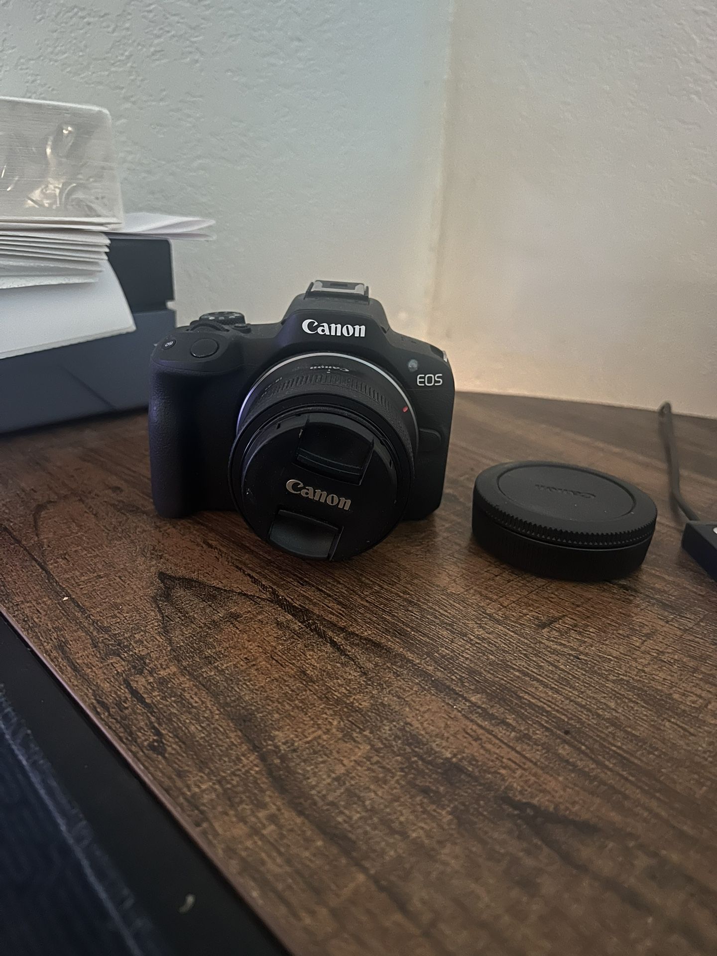 Canon EOS R50