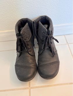 Rain shoes