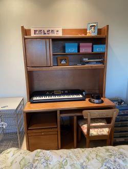Desk With Book Shelf