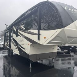 2013 Forest River Cardinal 3030 Fifth Wheel 