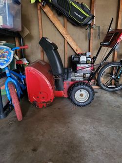Snowblower 24" 8hp Electric Start Runs Like A Charm