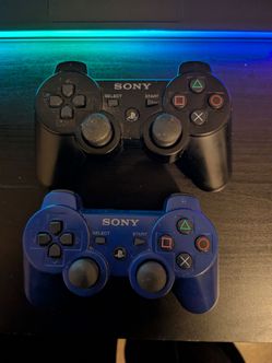 2 Playstation 3 Controllers!