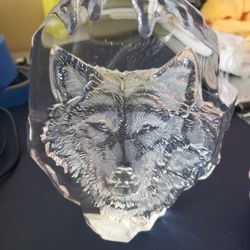 Wolf Glass 