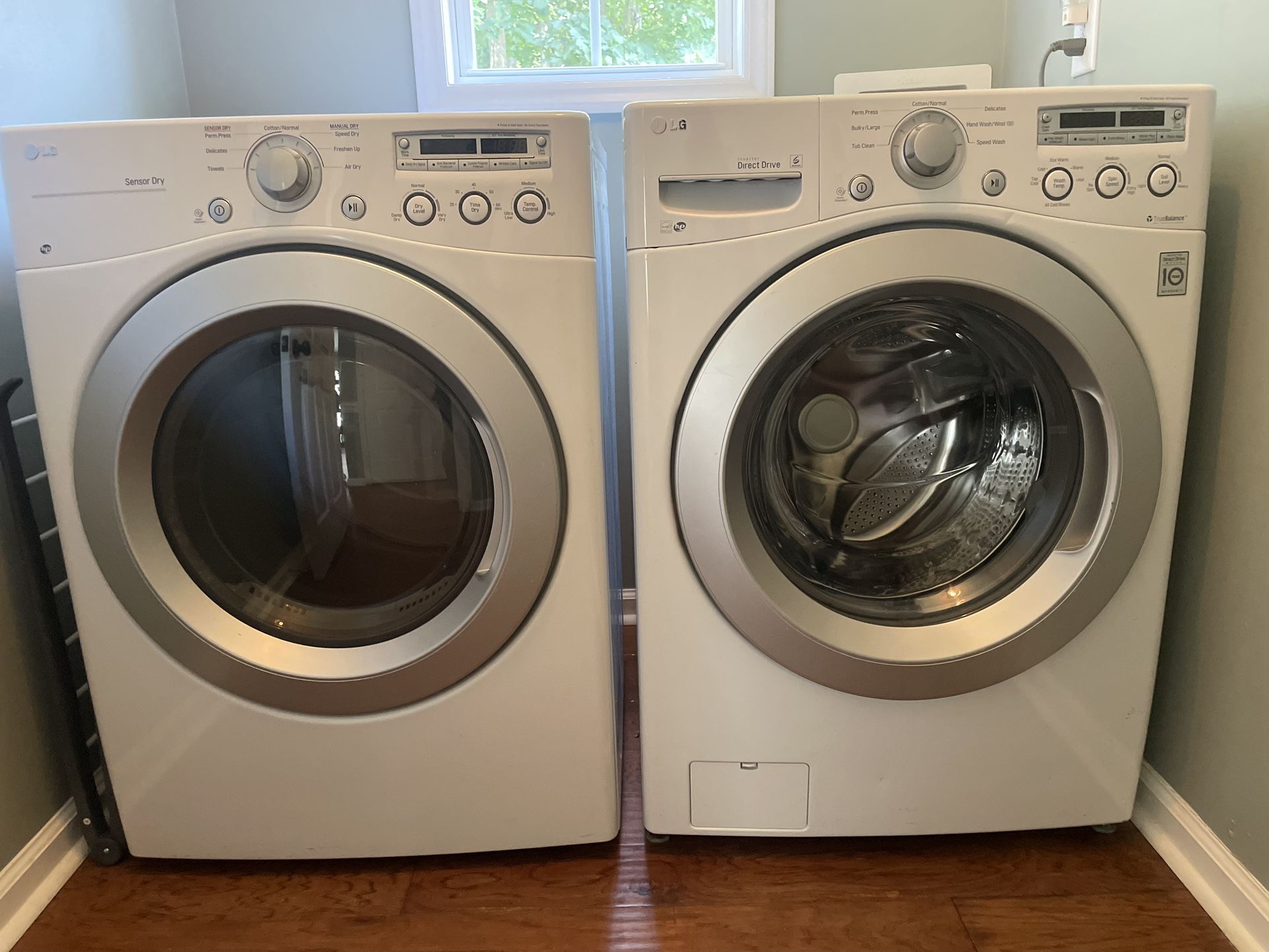 LG Washer And Dryer Set