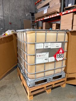 275 Tank on aluminum pallet