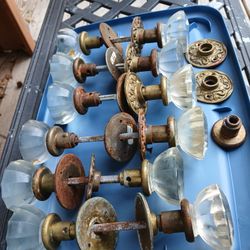 Antique Glass Door Knobs 