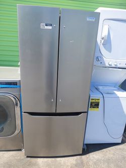 New refrigerator Frigidaire
