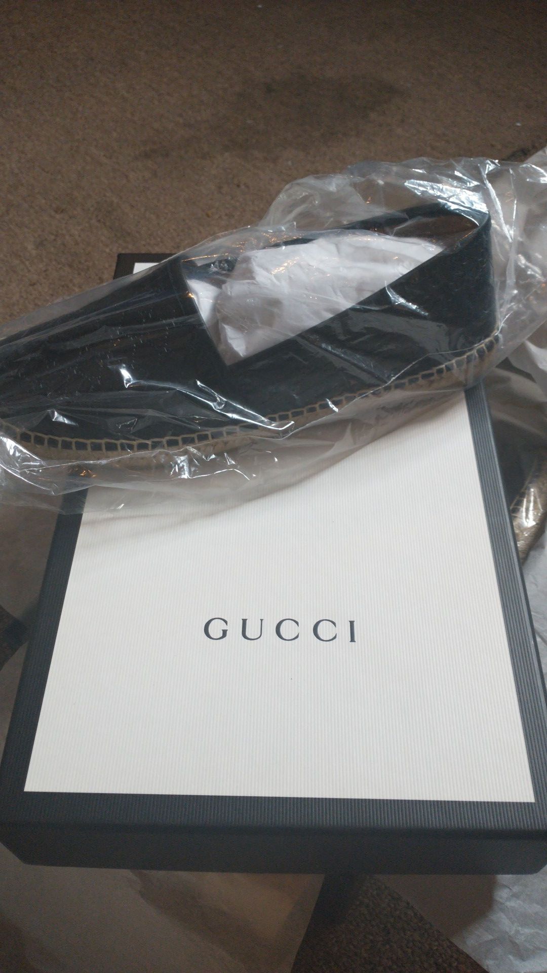 Gucci shoes- black