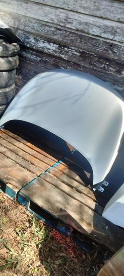 Nissan Murano Hood