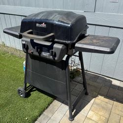 Char-Broil 3 Burner Gas Grill BBQ