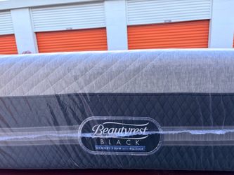 Beautyrest Black Tempurpedic Cooling  Medium Firm king Mattress 🤩