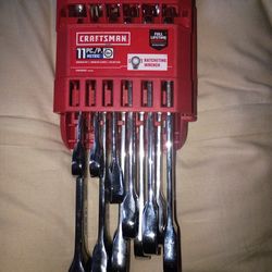 Craftsman wratcheting wrench  metric set  total