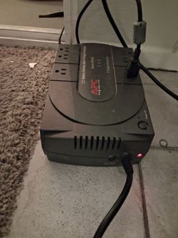 APC Back-UPS ES 500 Battery Backup and Surge Protector