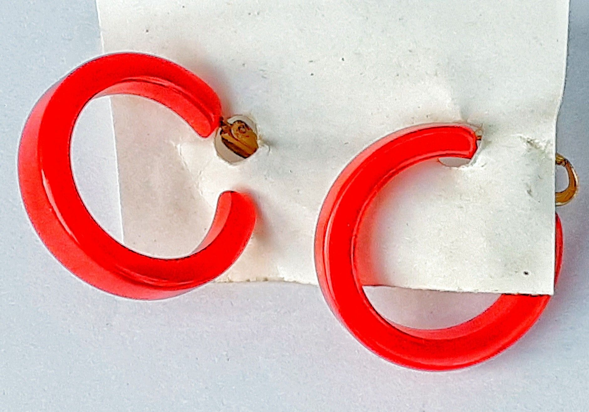 Art deco cherry red Bakelite clip on hoop earrings 1.25" D