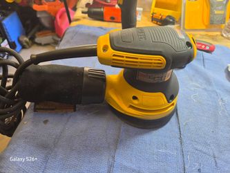 DEWALT 5" PALM SANDER ELECTRIC NEW