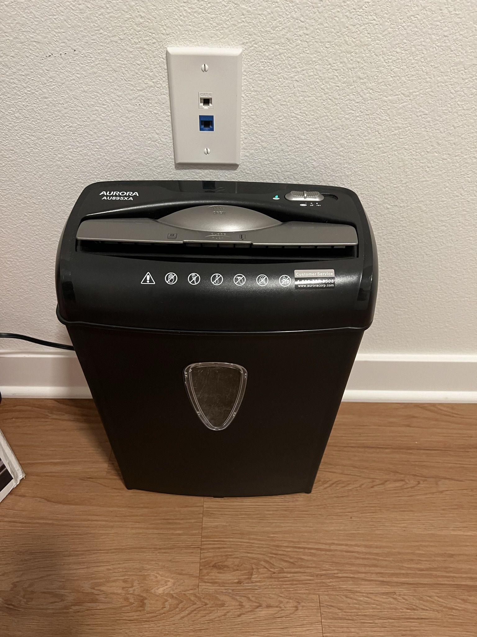 Paper And Credit Card Shredder 