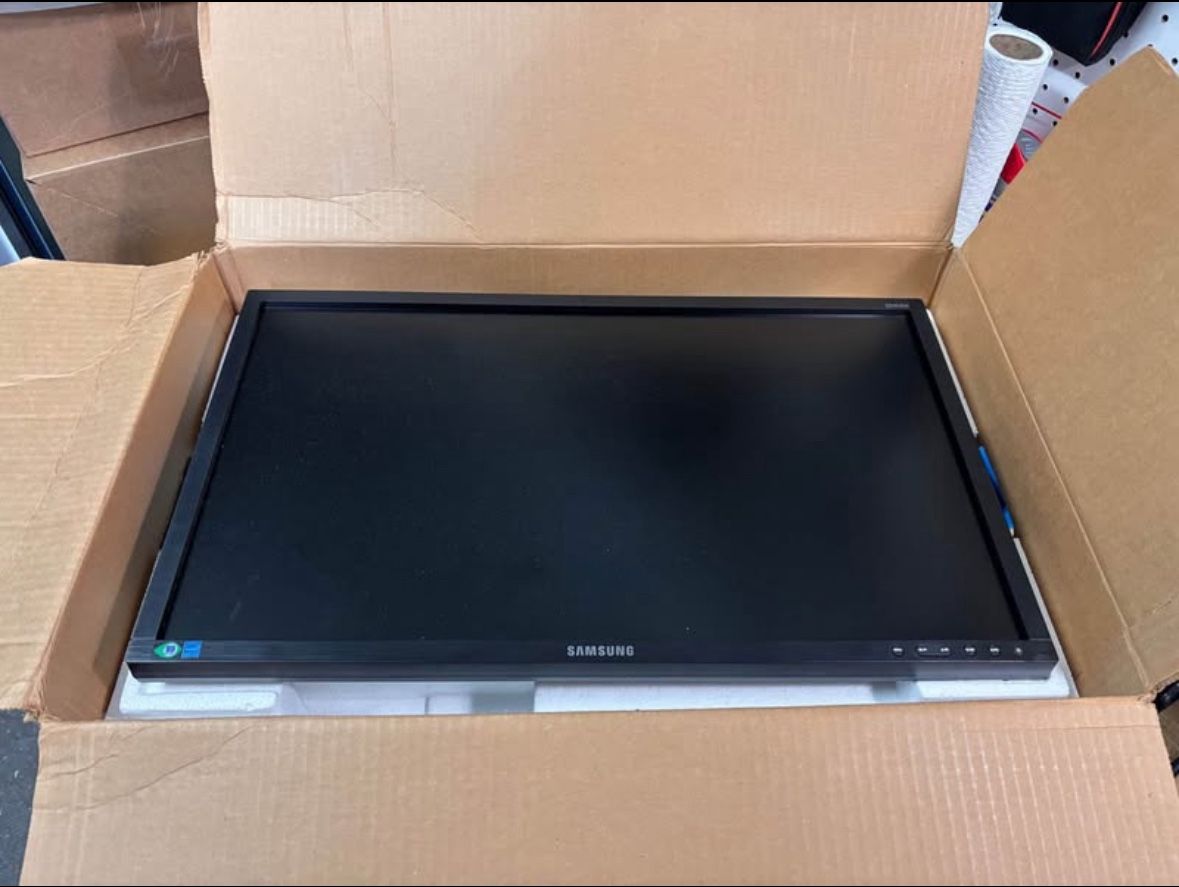 Samsung 24 Inch Monitor