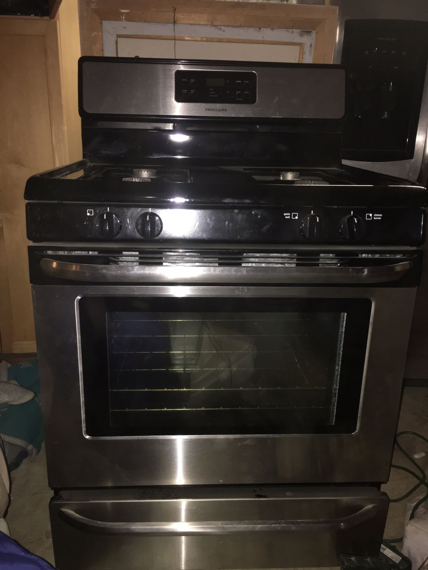 Frigidaire Gas Stove