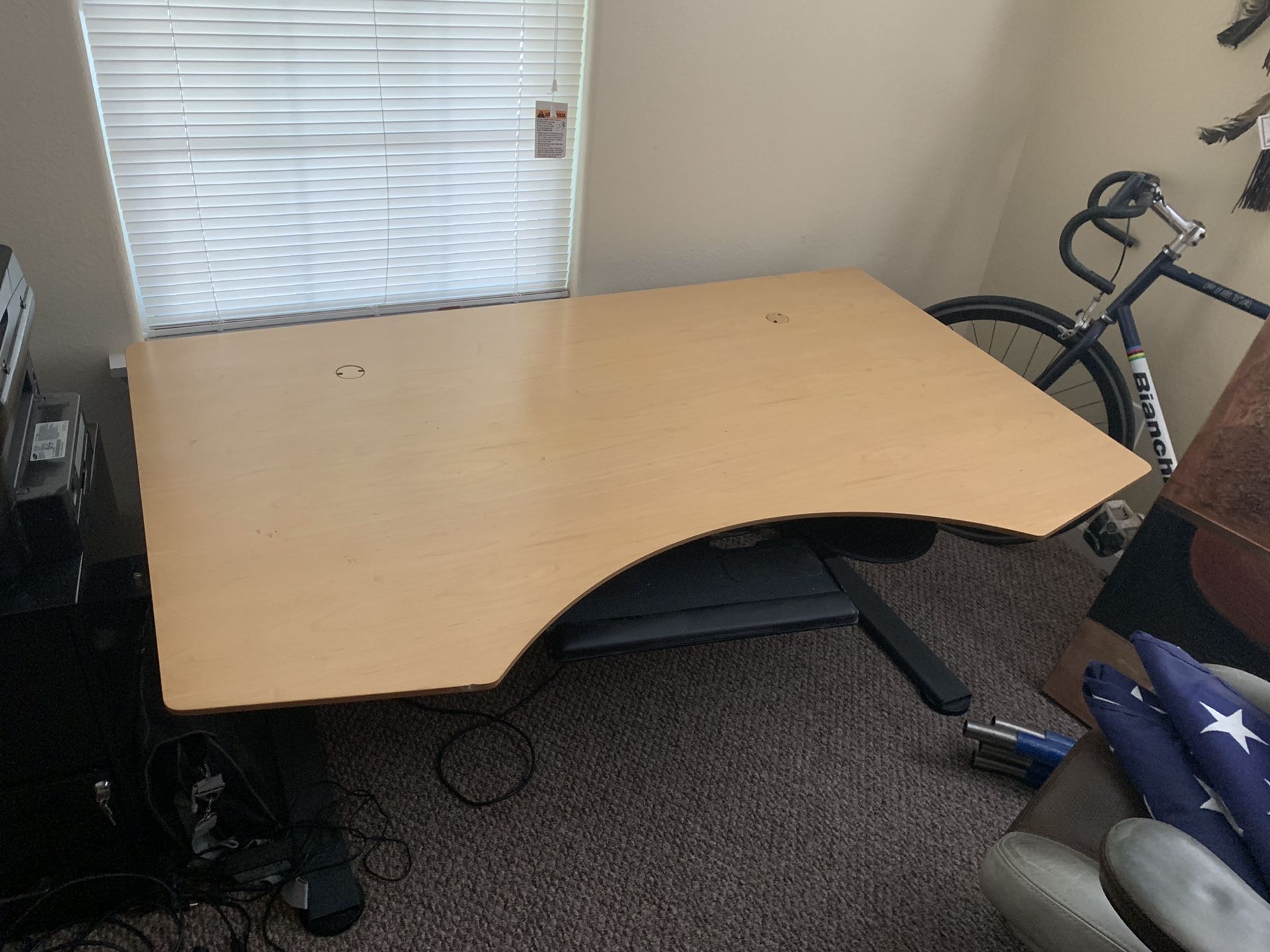 AdaptDesk electric sit/stand desk