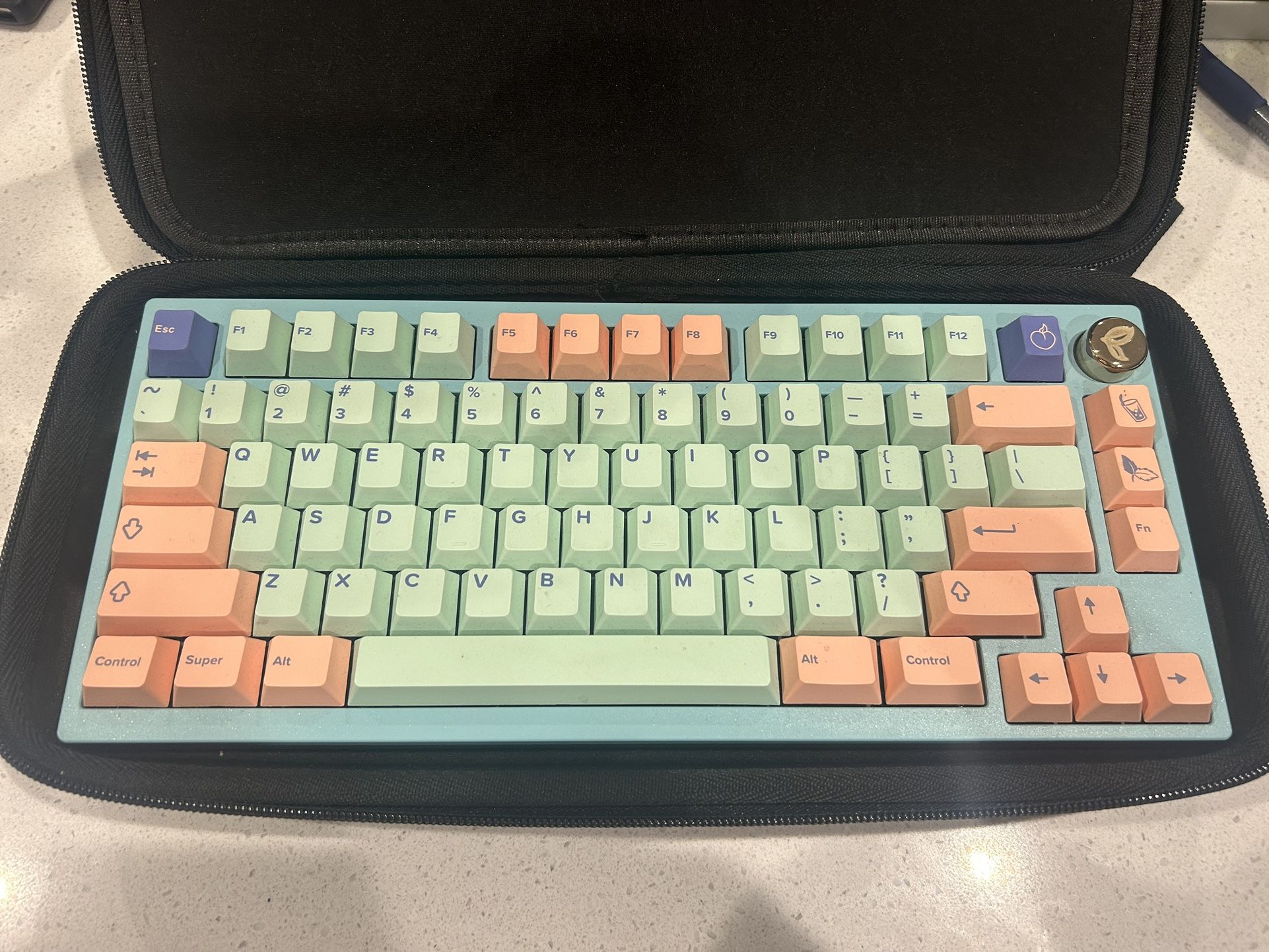 QK75 Mint Colorway Mechanical Keyboard