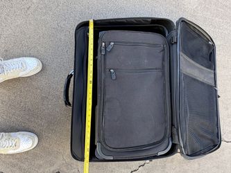 Samsonite Luggage Set - Rolling Suitcase & Carry-On