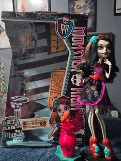 Monster high skelita