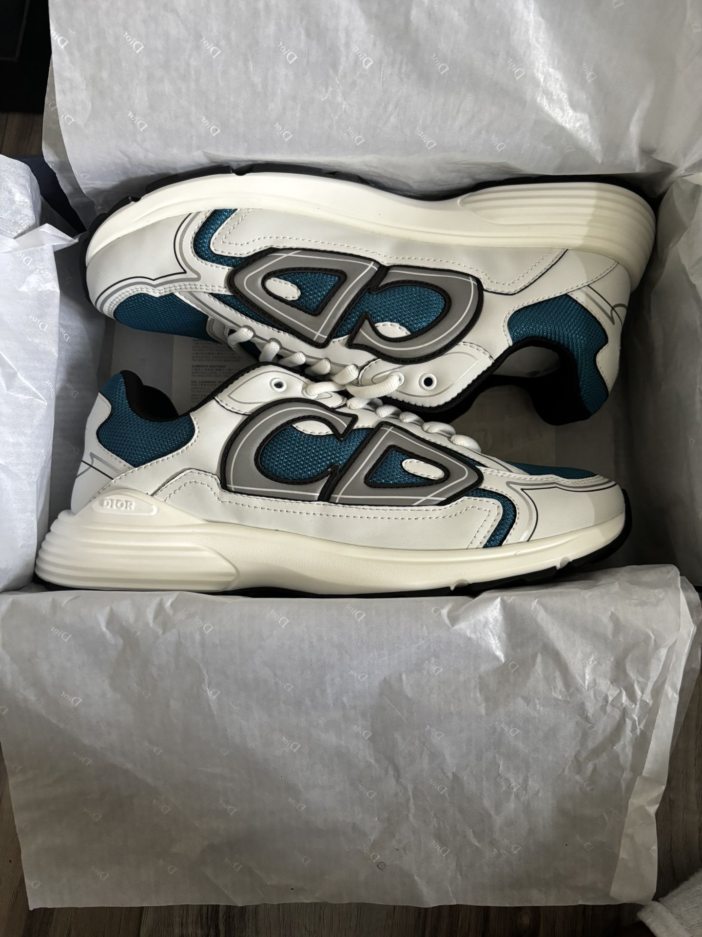 Christian Dior B30