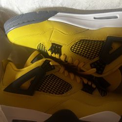 Jordan 4 Size 12