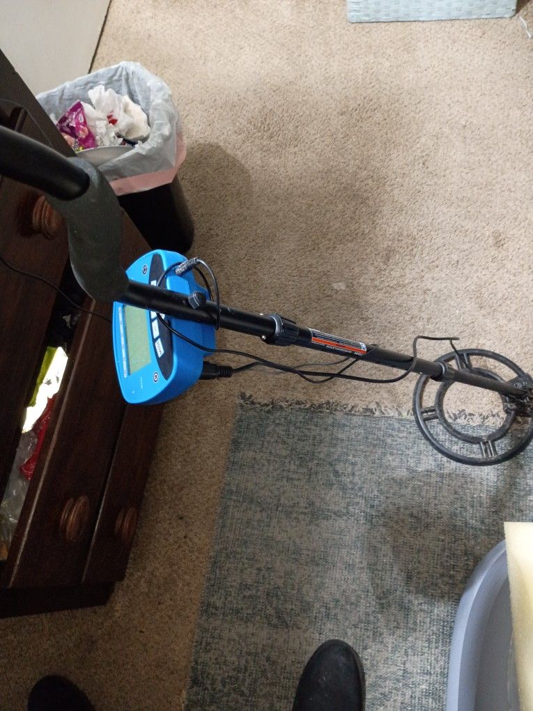 Gordon Metal Detector
