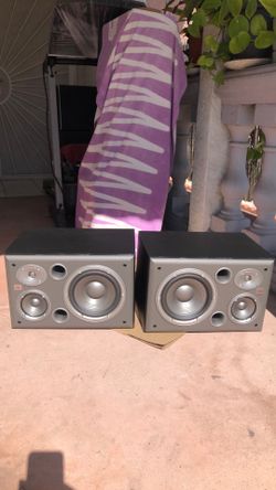 Jbl 3 way speakers sets.
