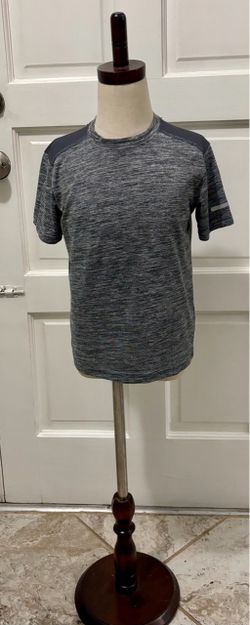 Boys Gray Athletic Shirt Sz S (6/7)