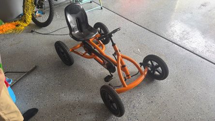 Kids pedal cart