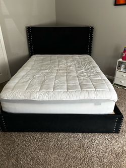 Queen Size Bed and Memory foam mattress