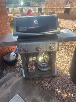 Weber Spirit E-310 3-Burner Gas Grill