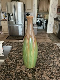 Beautiful Green & Beige Decorative  Vase