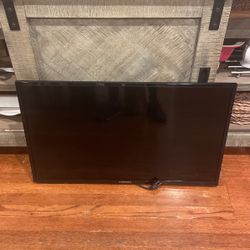 Element 32” Flatscreen TV 