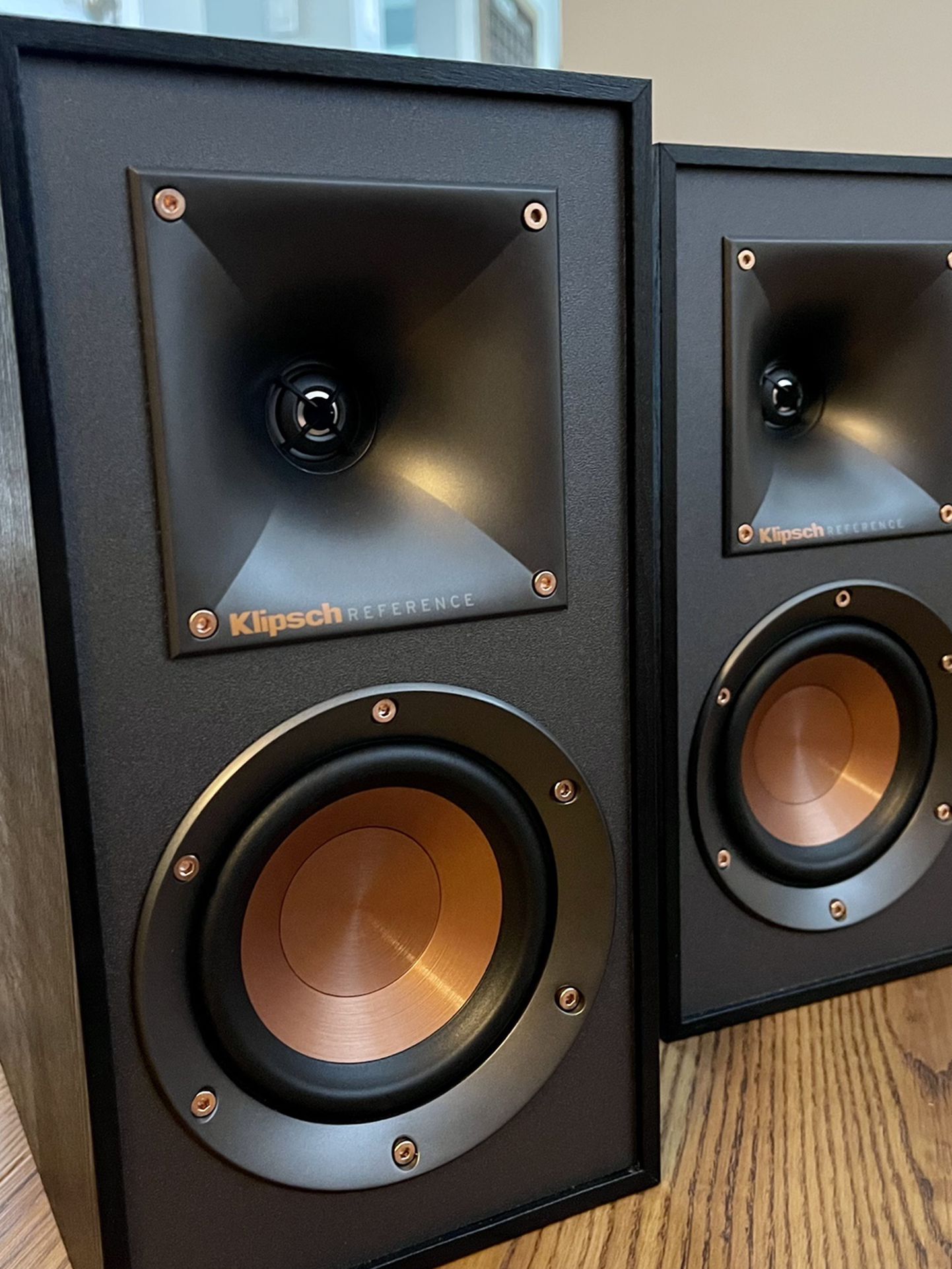 Klipsch R-41M Speakers